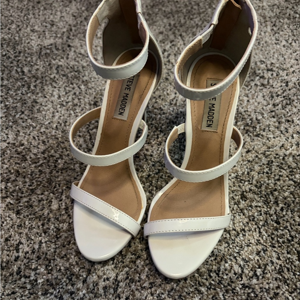 Steve Madden White Triple-Strap Ankle-Heel Sandals. Size 7M.